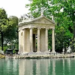 Piccolo Mondo Luxury Suites In Rome